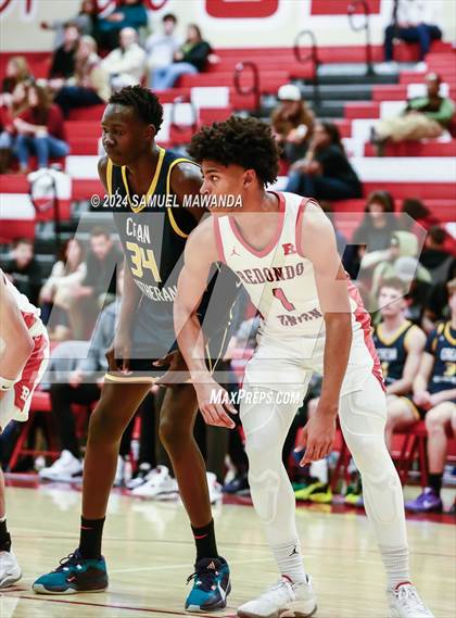 Thumbnail 3 in Redondo Union vs Crean Lutheran (Take Flight Challenge) photogallery.