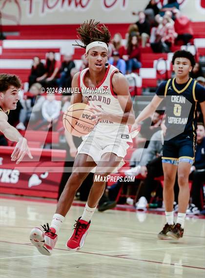 Thumbnail 2 in Redondo Union vs Crean Lutheran (Take Flight Challenge) photogallery.