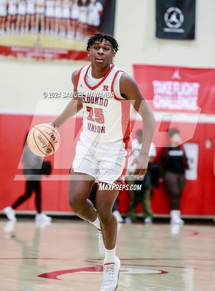 Thumbnail 1 in Redondo Union vs Crean Lutheran (Take Flight Challenge) photogallery.
