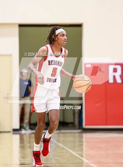Thumbnail 2 in Redondo Union vs Crean Lutheran (Take Flight Challenge) photogallery.