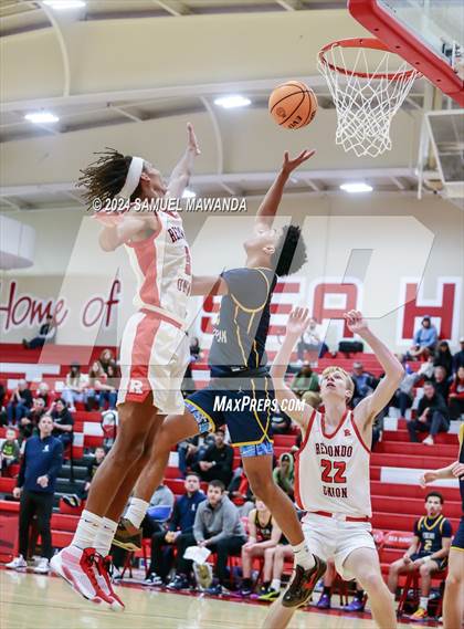 Thumbnail 3 in Redondo Union vs Crean Lutheran (Take Flight Challenge) photogallery.