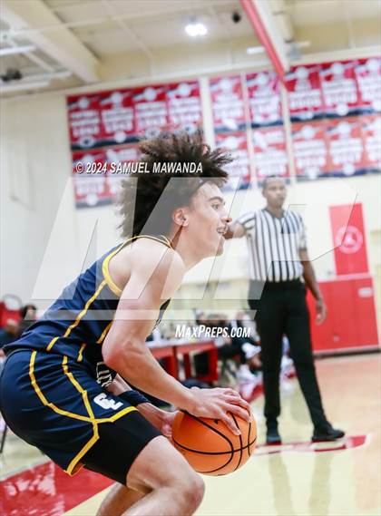 Thumbnail 1 in Redondo Union vs Crean Lutheran (Take Flight Challenge) photogallery.
