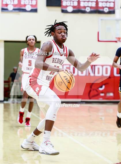 Thumbnail 3 in Redondo Union vs Crean Lutheran (Take Flight Challenge) photogallery.