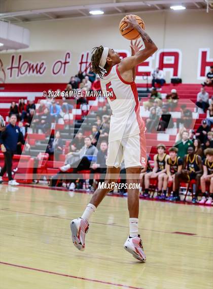 Thumbnail 2 in Redondo Union vs Crean Lutheran (Take Flight Challenge) photogallery.