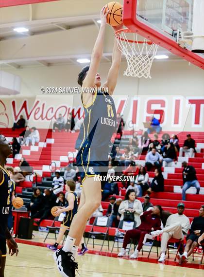 Thumbnail 2 in Redondo Union vs Crean Lutheran (Take Flight Challenge) photogallery.