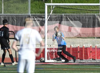 Thumbnail 2 in St. Francis @ Palos Verdes (CIF-SS D1 Playoff) photogallery.