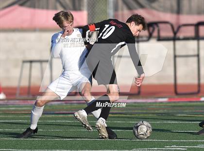 Thumbnail 2 in St. Francis @ Palos Verdes (CIF-SS D1 Playoff) photogallery.