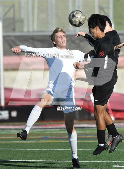 Thumbnail 1 in St. Francis @ Palos Verdes (CIF-SS D1 Playoff) photogallery.