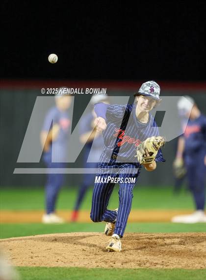 Thumbnail 3 in Cleveland Central @ South Panola photogallery.
