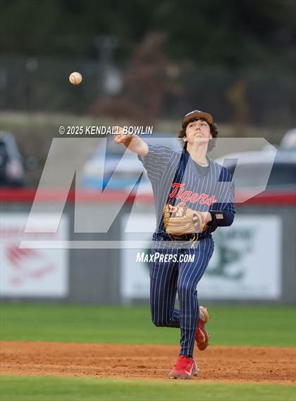 Thumbnail 1 in Cleveland Central @ South Panola photogallery.