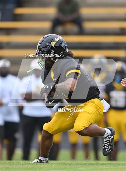 Thumbnail 3 in Montgomery Central vs Forest Hills (Scrimmage) photogallery.