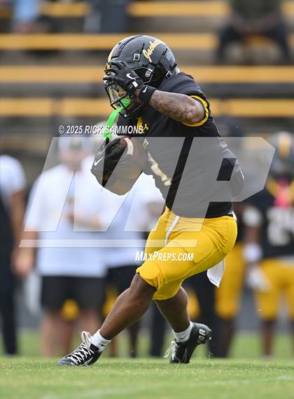 Thumbnail 1 in Montgomery Central vs Forest Hills (Scrimmage) photogallery.