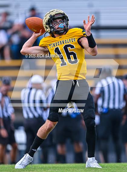 Thumbnail 3 in Montgomery Central vs Forest Hills (Scrimmage) photogallery.