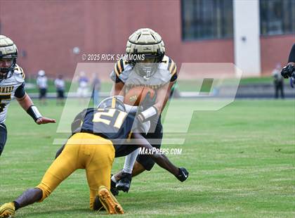 Thumbnail 3 in Montgomery Central vs Forest Hills (Scrimmage) photogallery.