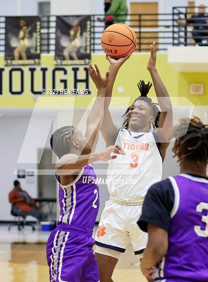 Thumbnail 3 in Upson-Lee vs. Mundy's Mill (Chuck Miller Classic) photogallery.