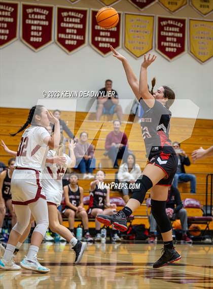 Thumbnail 1 in Foothill Tech @ Oaks Christian photogallery.