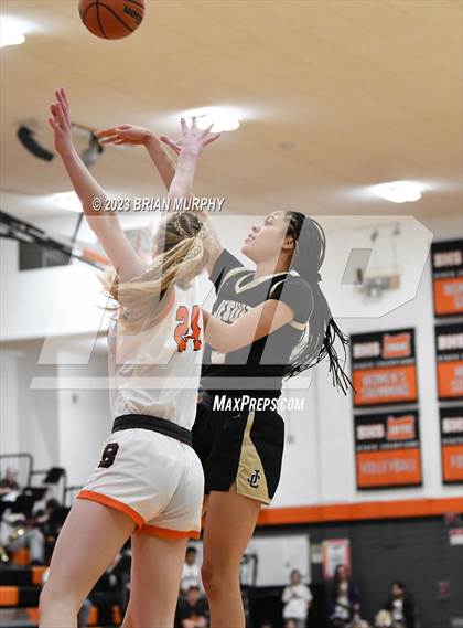 Thumbnail 3 in Jesuit @ Beaverton photogallery.