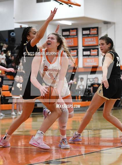 Thumbnail 1 in Jesuit @ Beaverton photogallery.