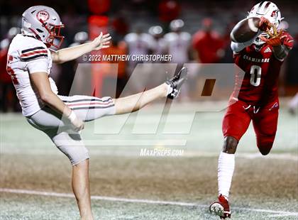 Thumbnail 3 in St. John's @ Chaminade-Madonna photogallery.