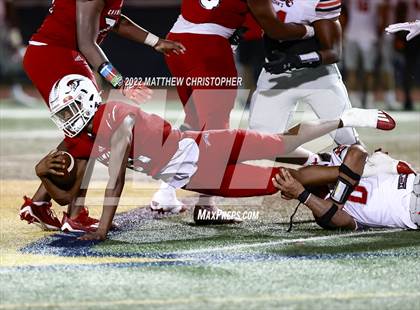 Thumbnail 3 in St. John's @ Chaminade-Madonna photogallery.