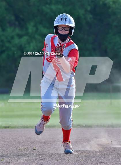 Thumbnail 3 in Red Jacket vs South Seneca photogallery.