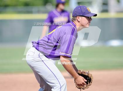 Thumbnail 1 in Escalon @ Gregori photogallery.