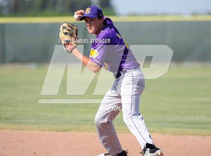 Thumbnail 1 in Escalon @ Gregori photogallery.