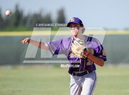 Thumbnail 2 in Escalon @ Gregori photogallery.