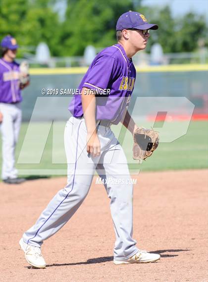 Thumbnail 2 in Escalon @ Gregori photogallery.