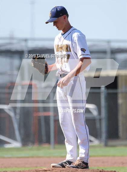Thumbnail 1 in Escalon @ Gregori photogallery.