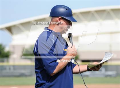Thumbnail 1 in Escalon @ Gregori photogallery.