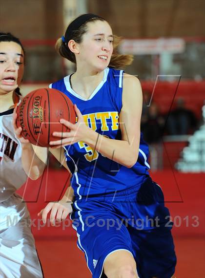 Thumbnail 2 in Manhattan vs. Olathe South (Mid America Classic) photogallery.