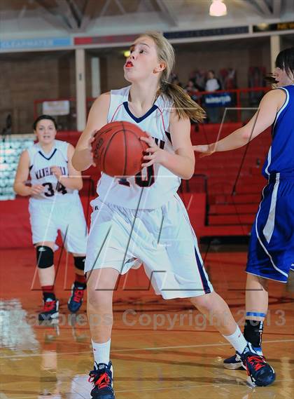 Thumbnail 3 in Manhattan vs. Olathe South (Mid America Classic) photogallery.