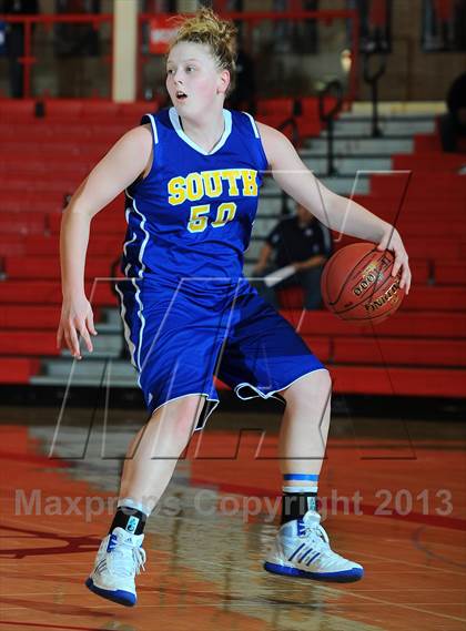 Thumbnail 2 in Manhattan vs. Olathe South (Mid America Classic) photogallery.