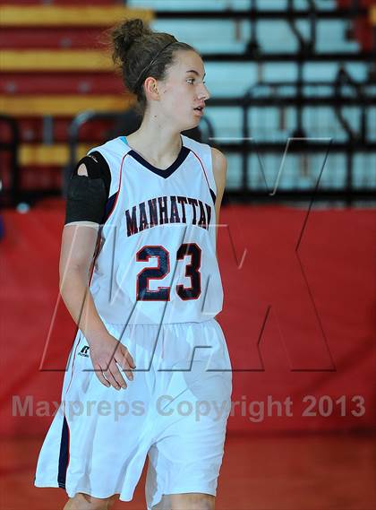 Thumbnail 1 in Manhattan vs. Olathe South (Mid America Classic) photogallery.
