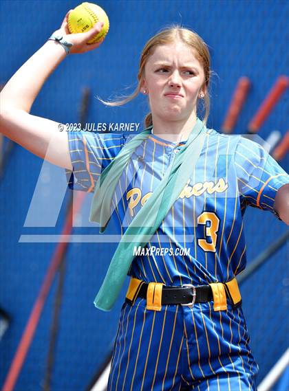 Thumbnail 2 in Oasis Academy vs Pahranagat Valley (NIAA 1A State Playoffs) photogallery.