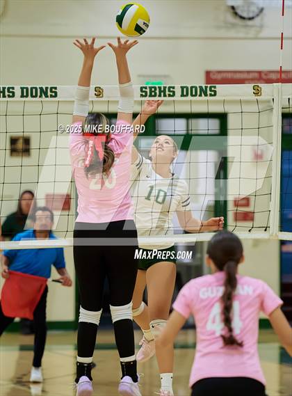 Thumbnail 2 in Santa Barbara vs Paraclete (CIF-SS D5 Round 1) photogallery.