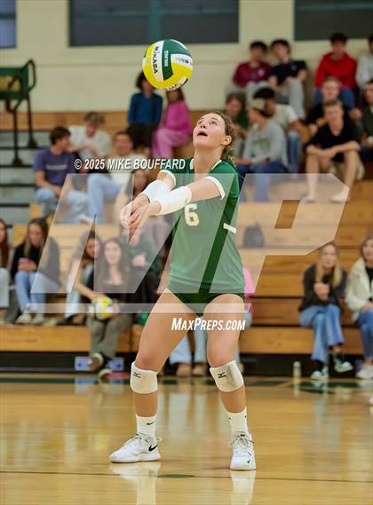 Thumbnail 2 in Santa Barbara vs Paraclete (CIF-SS D5 Round 1) photogallery.