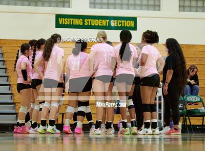 Thumbnail 2 in Santa Barbara vs Paraclete (CIF-SS D5 Round 1) photogallery.