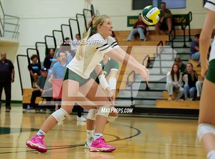 Thumbnail 3 in Santa Barbara vs Paraclete (CIF-SS D5 Round 1) photogallery.