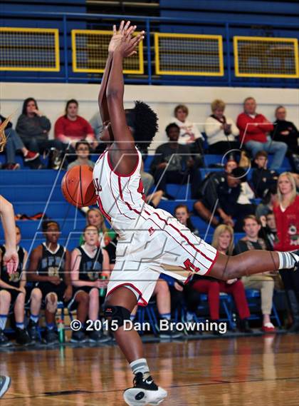 Thumbnail 3 in DuPont Manual vs. Gatlinburg-Pittman  (Smoky Mountain Classic Christmas Tournament) photogallery.