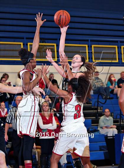 Thumbnail 2 in DuPont Manual vs. Gatlinburg-Pittman  (Smoky Mountain Classic Christmas Tournament) photogallery.