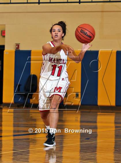 Thumbnail 1 in DuPont Manual vs. Gatlinburg-Pittman  (Smoky Mountain Classic Christmas Tournament) photogallery.