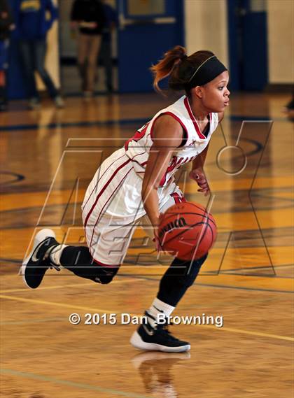 Thumbnail 3 in DuPont Manual vs. Gatlinburg-Pittman  (Smoky Mountain Classic Christmas Tournament) photogallery.