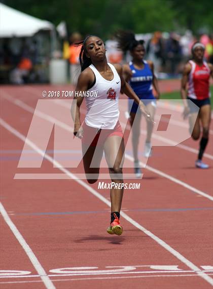 Thumbnail 3 in CHSAA Track and Field Championships (Day 1 - Girls Events) photogallery.