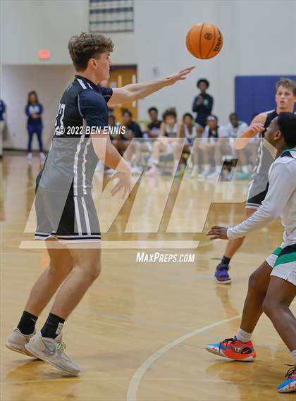 Thumbnail 2 in Western vs Walnut Grove (Lemon Street Classic) photogallery.