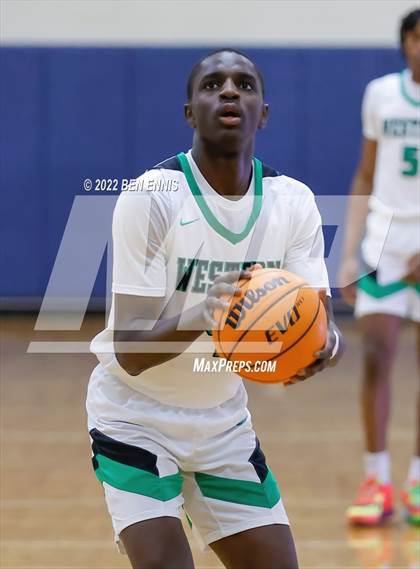 Thumbnail 1 in Western vs Walnut Grove (Lemon Street Classic) photogallery.
