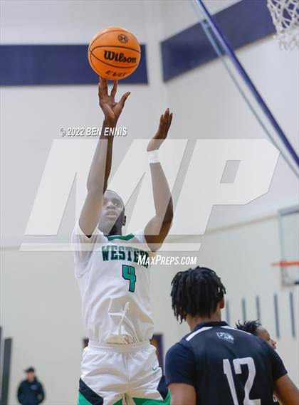 Thumbnail 2 in Western vs Walnut Grove (Lemon Street Classic) photogallery.
