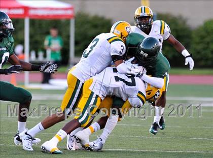 Thumbnail 2 in Harrison vs. Cass Tech (Big Day VII Prep Showdown) photogallery.