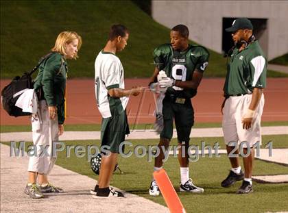 Thumbnail 3 in Harrison vs. Cass Tech (Big Day VII Prep Showdown) photogallery.